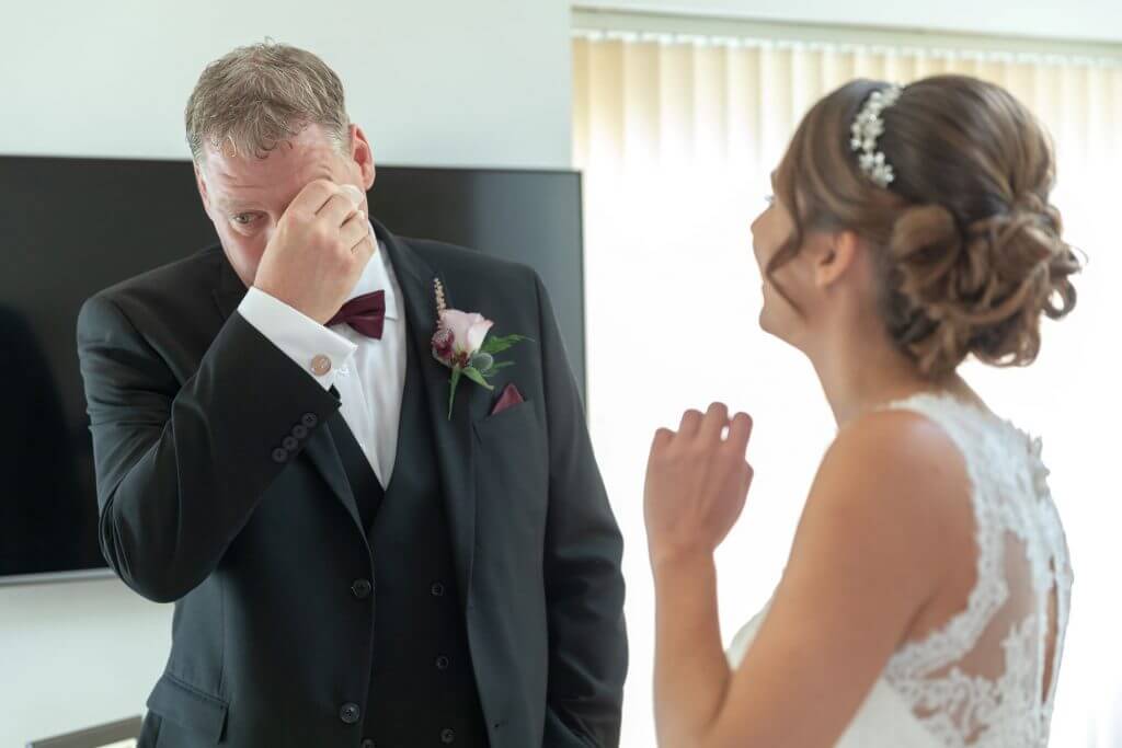 11 tearfull father of the bride milton hill hall oxford wedding photography