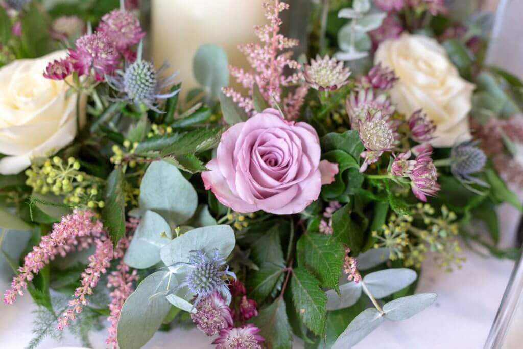 29 beautiful flower display milton hill house oxford wedding photography