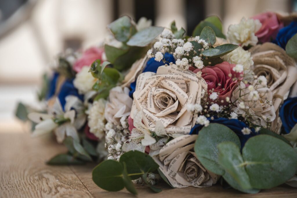 15 floral arrangements winkfield windsor private home wedding event berkshire oxfordshire wedding photography