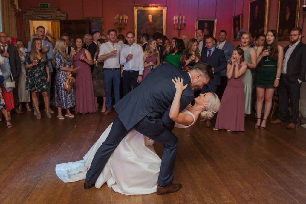bride grooms first dance holdenby house northampton oxford wedding photographers