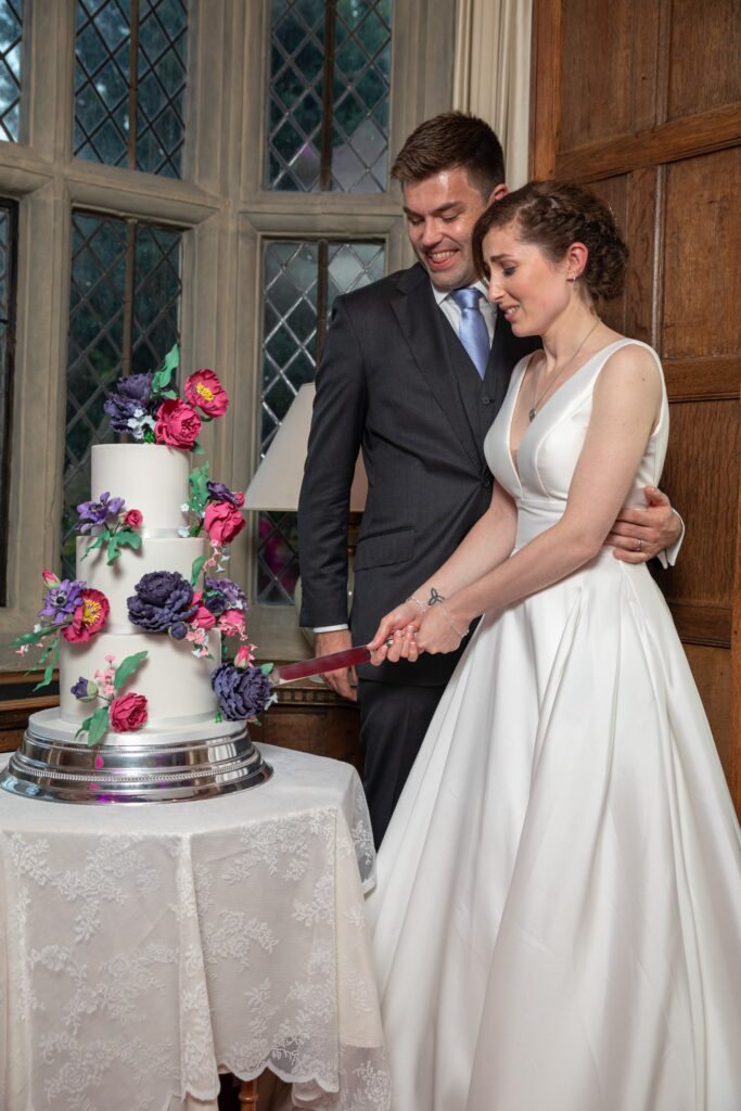 108 cake cutting ceremony cogmans lane venue surrey oxfordshire wedding photographer