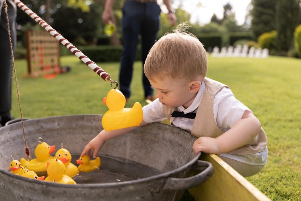 75 toddlers yellow rubber ducks cogmans lane surrey gardens oxford wedding photographers