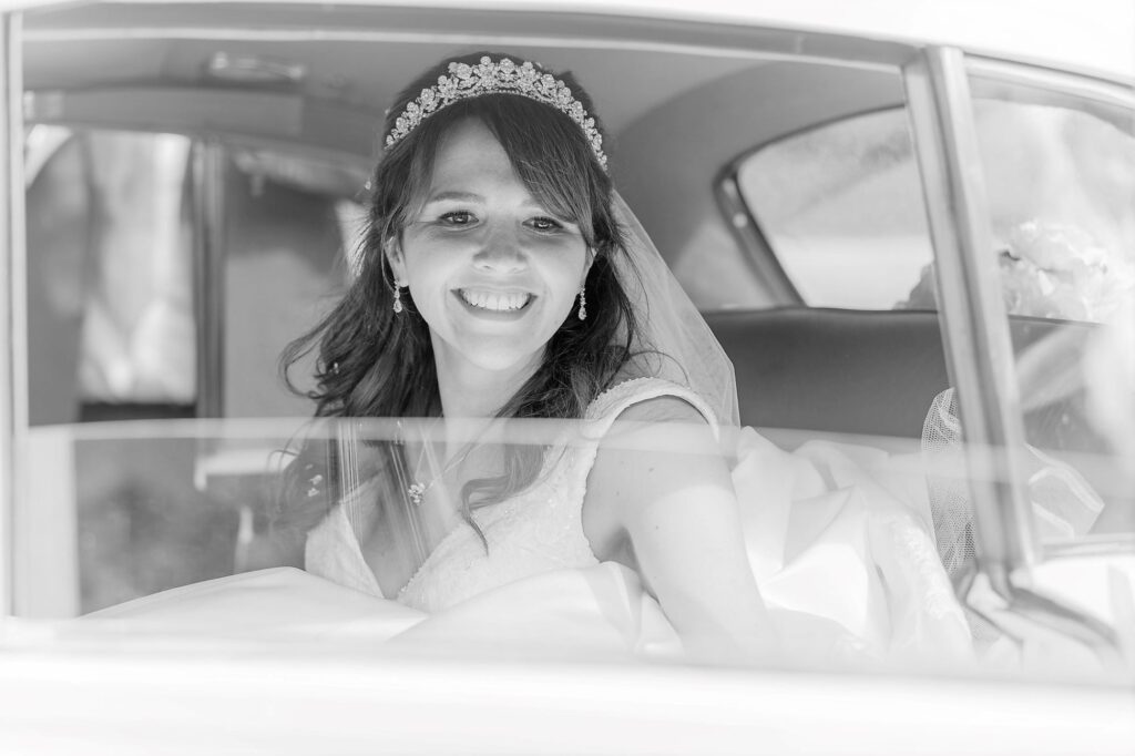 67 smiling bride bridal car st peter in chains church north london oxford wedding photographers