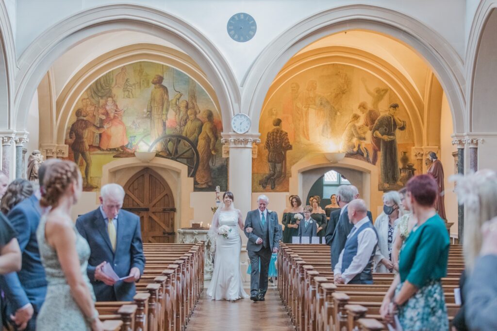 33 bridal party enter oxford oratory wedding s urwin photography oxfordshire