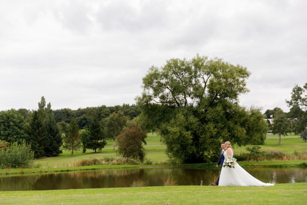 54 bride grooms lakeside walk horsley lodge golf club derby oxford wedding photography