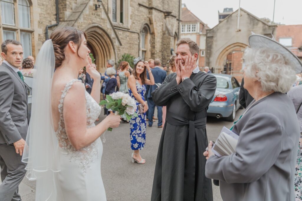 54 bride meets church warden oxford oratory wedding s r urwin photography oxfordshire