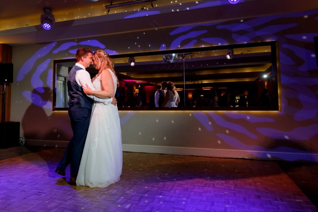 93 bride grooms first dance horsley lodge golf club derby oxford wedding photographer