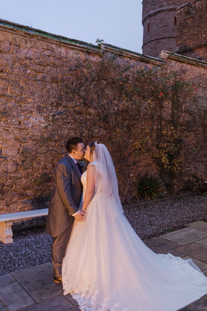 109 bride grooms twilight kiss shrewsbury venue grounds oxfordshire wedding photographers