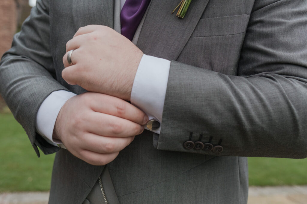 99 groom reveals cufflinks shrewsbury venue oxford wedding photographer