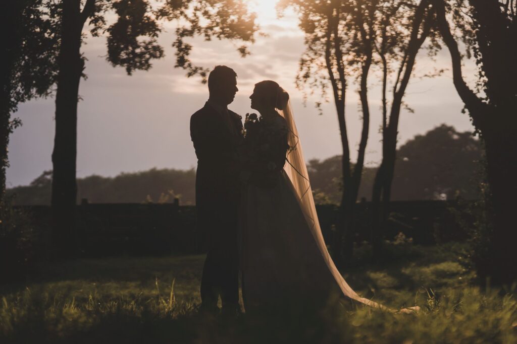 111 bride groom sunset silhoutte thorganby venue north yorkshire oxfordshire wedding photographer