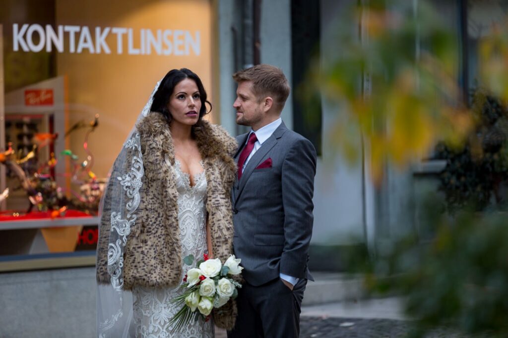 19 bride grooms street walk switzerland oxford destination wedding photographer