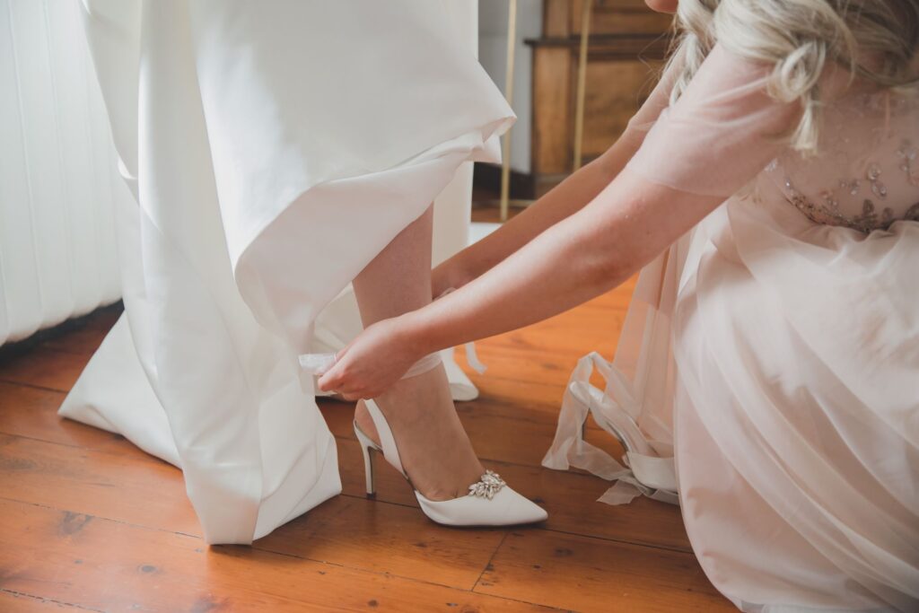 27 bridesmaid ties brides shoes bridal preparation thicket priory york oxfordshire wedding photographers