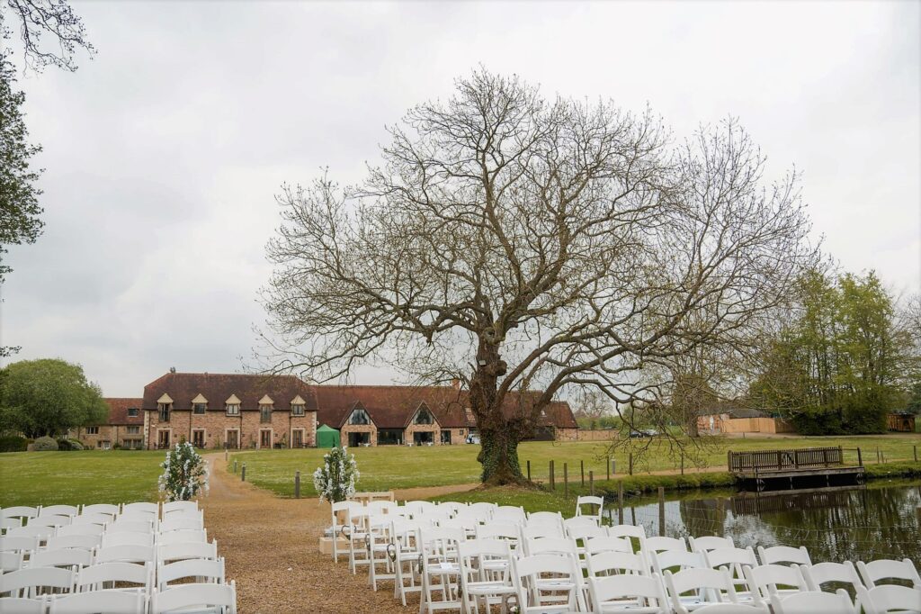 03 waterside ceremony venue voco oxford thames oxfordshire wedding photography