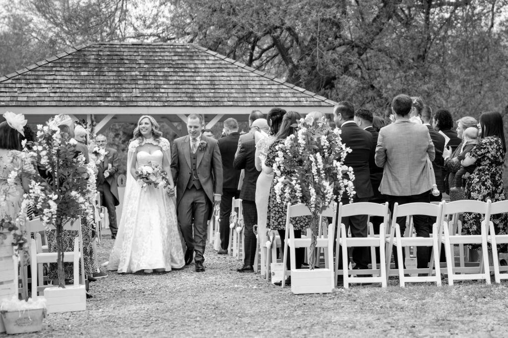 82 bride grooms aisle walk igh hotel sandford oxford oxfordshire wedding photographers