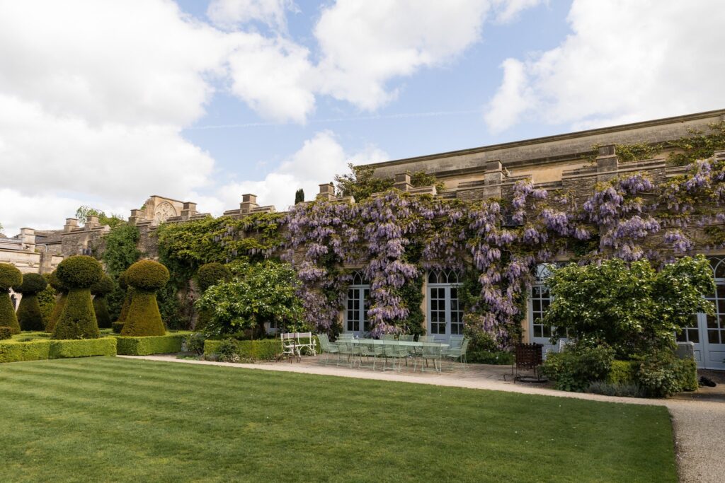 11 formal gardens euridge manor chippenham wiltshire oxfordshire wedding photographers