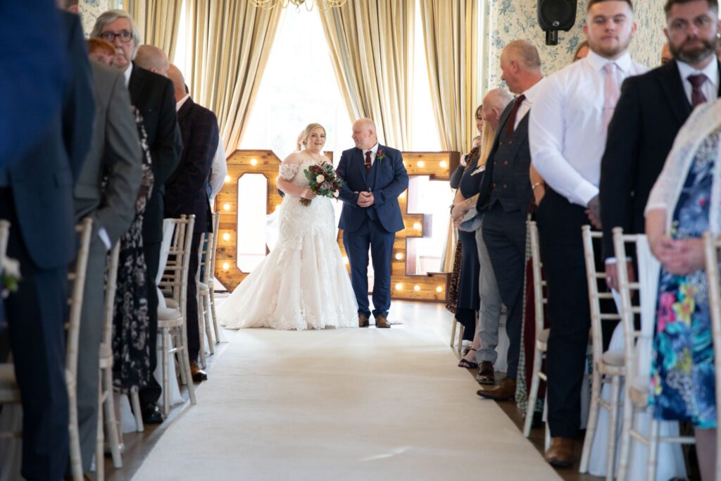 9 father of bride escorts daughter rushpool hall marriage ceremony oxfordshire wedding photographer