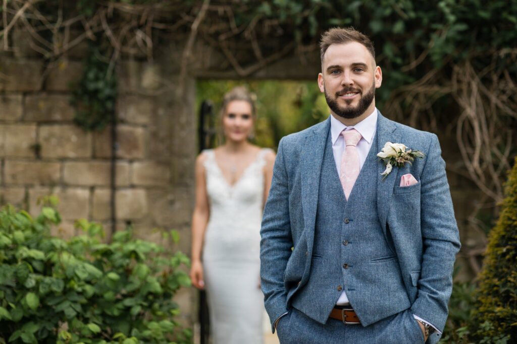 119 bride watches groom euridge manor gardens chippeham wiltshire oxford wedding photographer