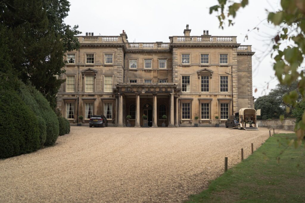 01 prestwold hall entrance drive loughborough leicestershire oxford wedding photographer