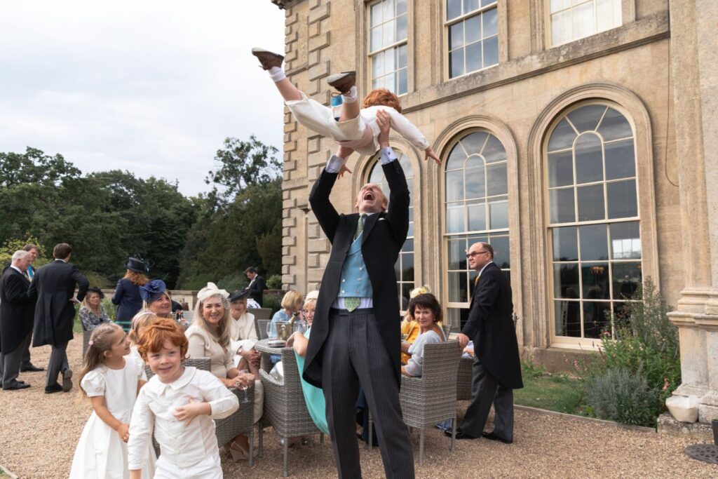 107 guest lifts pageboy high prestwold hall gardens loughborough oxfordshire wedding photographer
