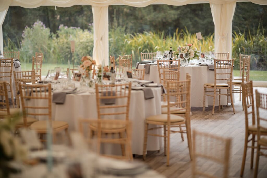 66 marquee table arrangements ardington house grounds wantage oxford wedding photographers