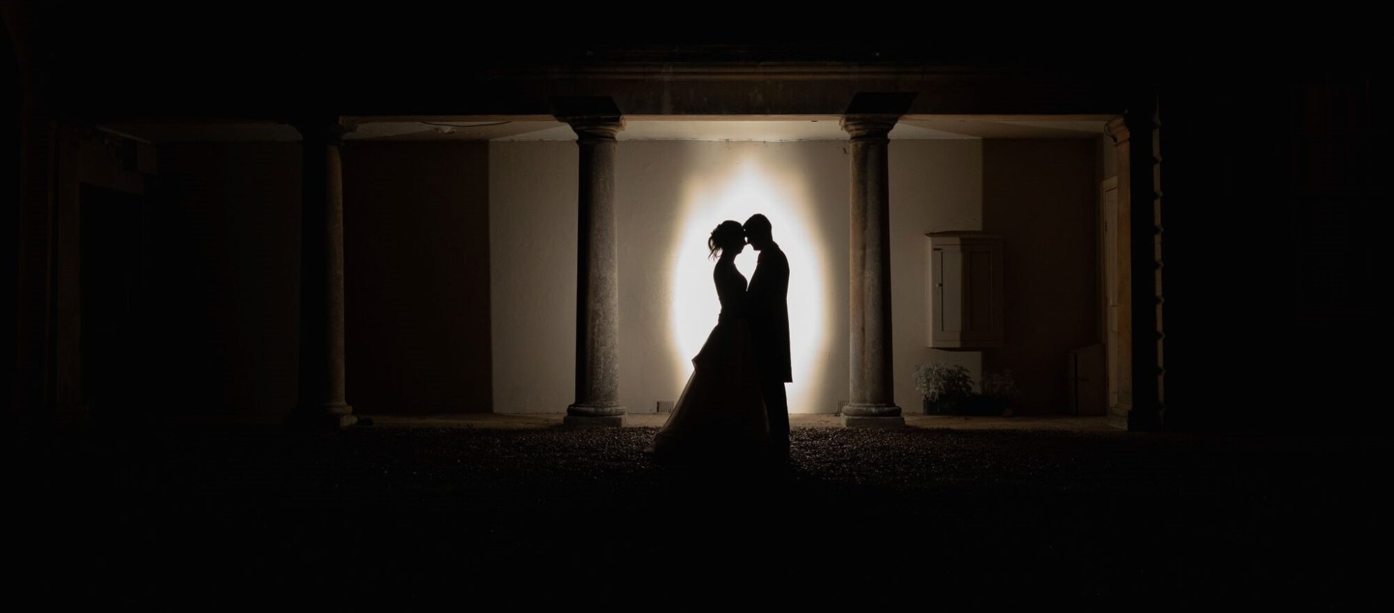 bride groom twilight embrace prestwold hall leicestershire oxfordshire wedding photographer