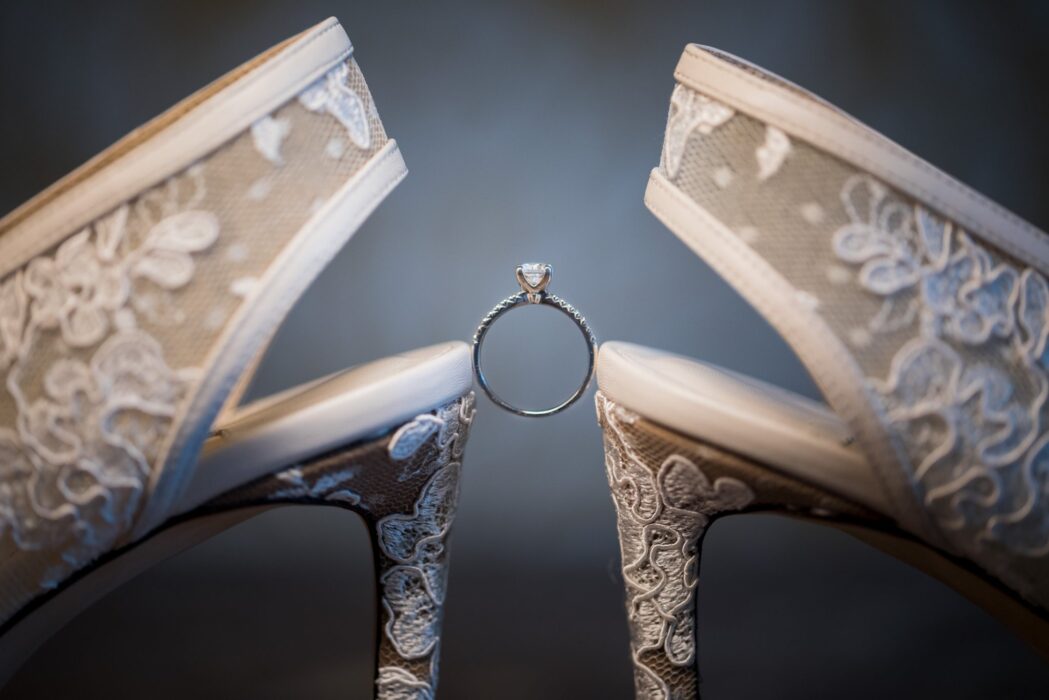 brides ring with jimmy choo shoes bridal prep kilworth house hotel north kilworth leicestershire oxfordshire wedding photographer